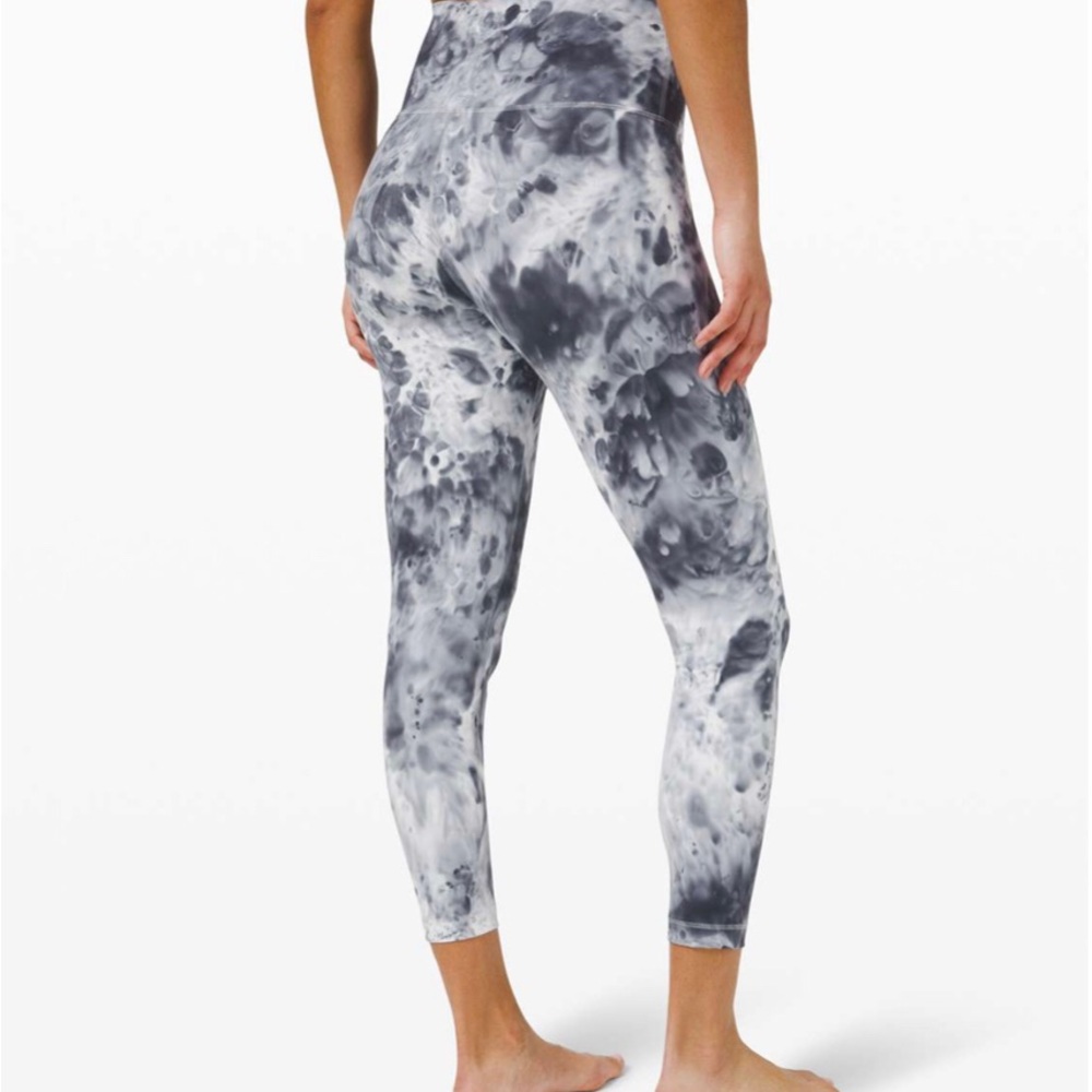 Lululemon Wunder Under Luxtreme 25”Tights Marble Dye Classic Navy 6
